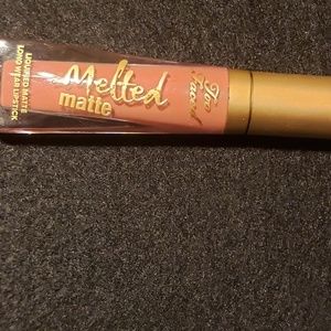 Too melted lip color